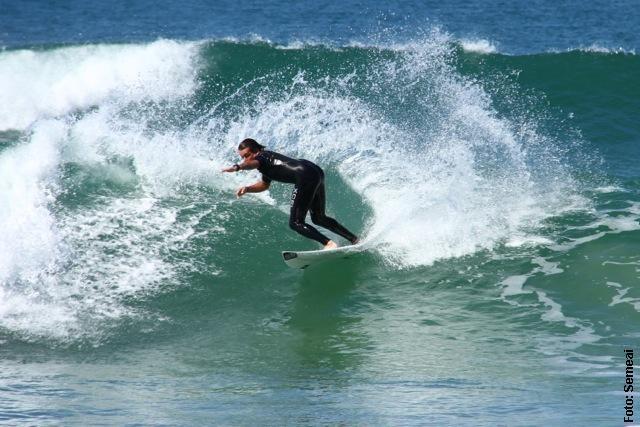 Aulas de surf em Balneário Camboriú